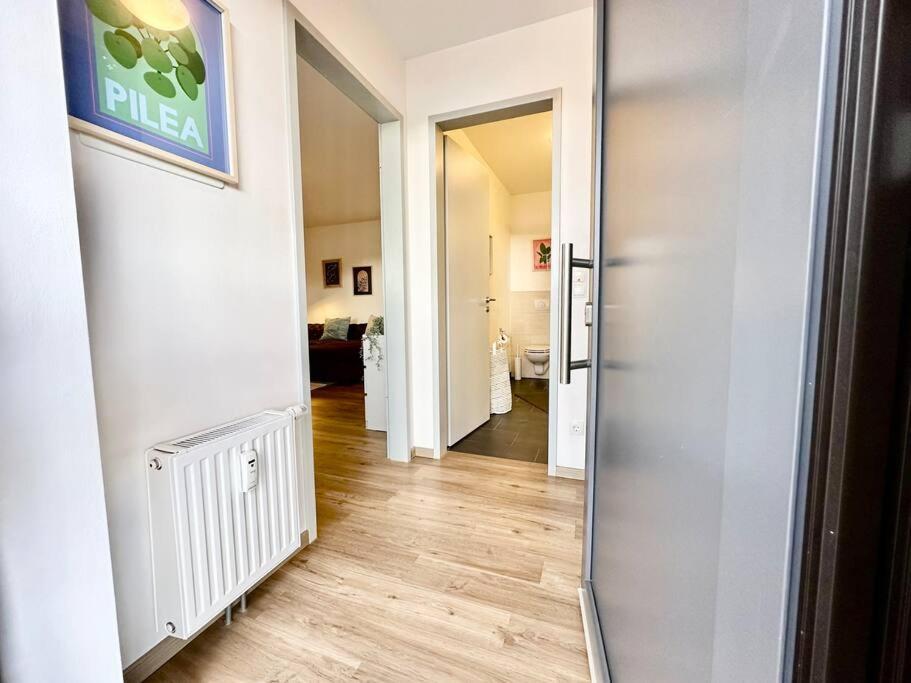Stylisches Studio Mit Privatem Stellplatz Wenige Minuten Von Der Innenstadt & Mosel Koblenz  Exteriör bild